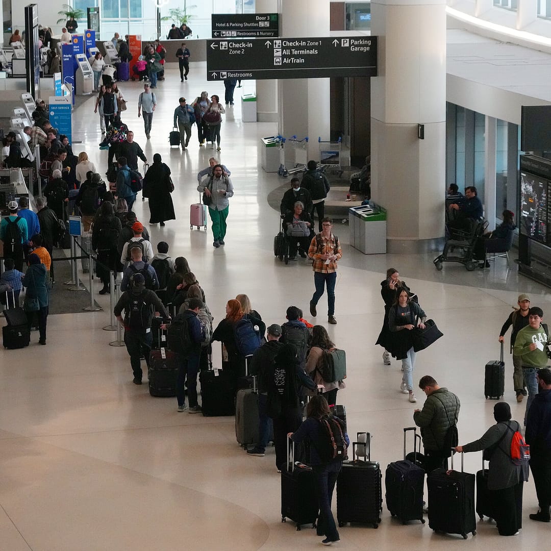 Transportation Dept. and State Attorneys General Will Look Into Airline Complaints