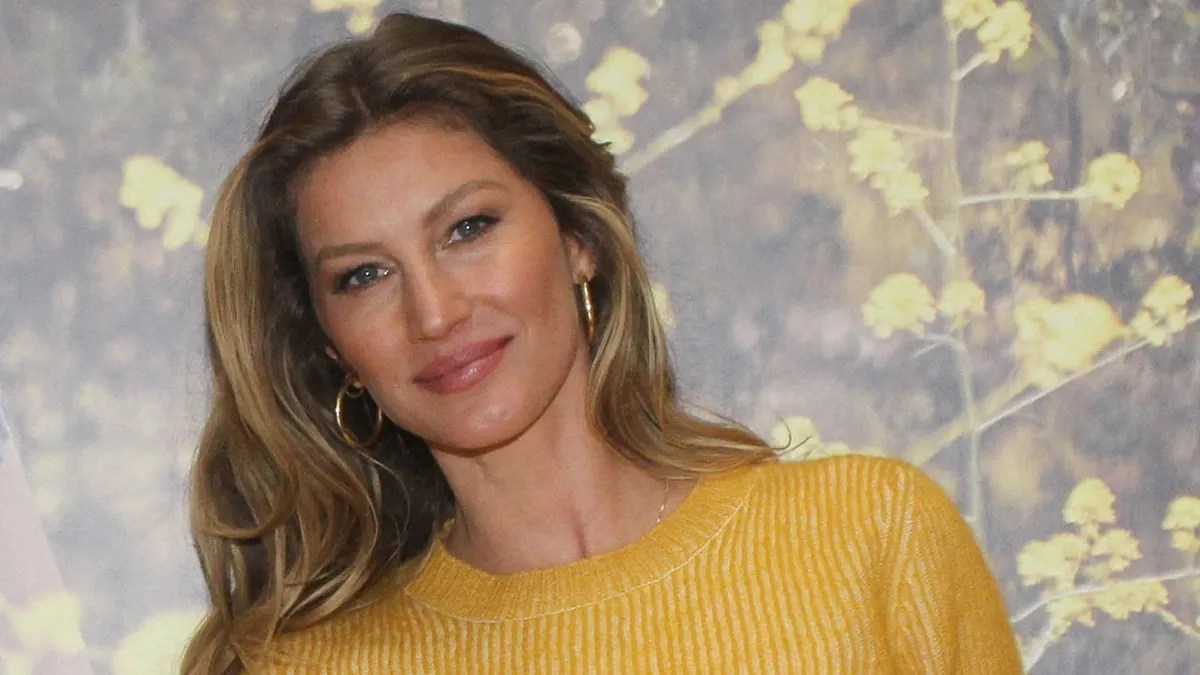 Gisele Bundchen smiling