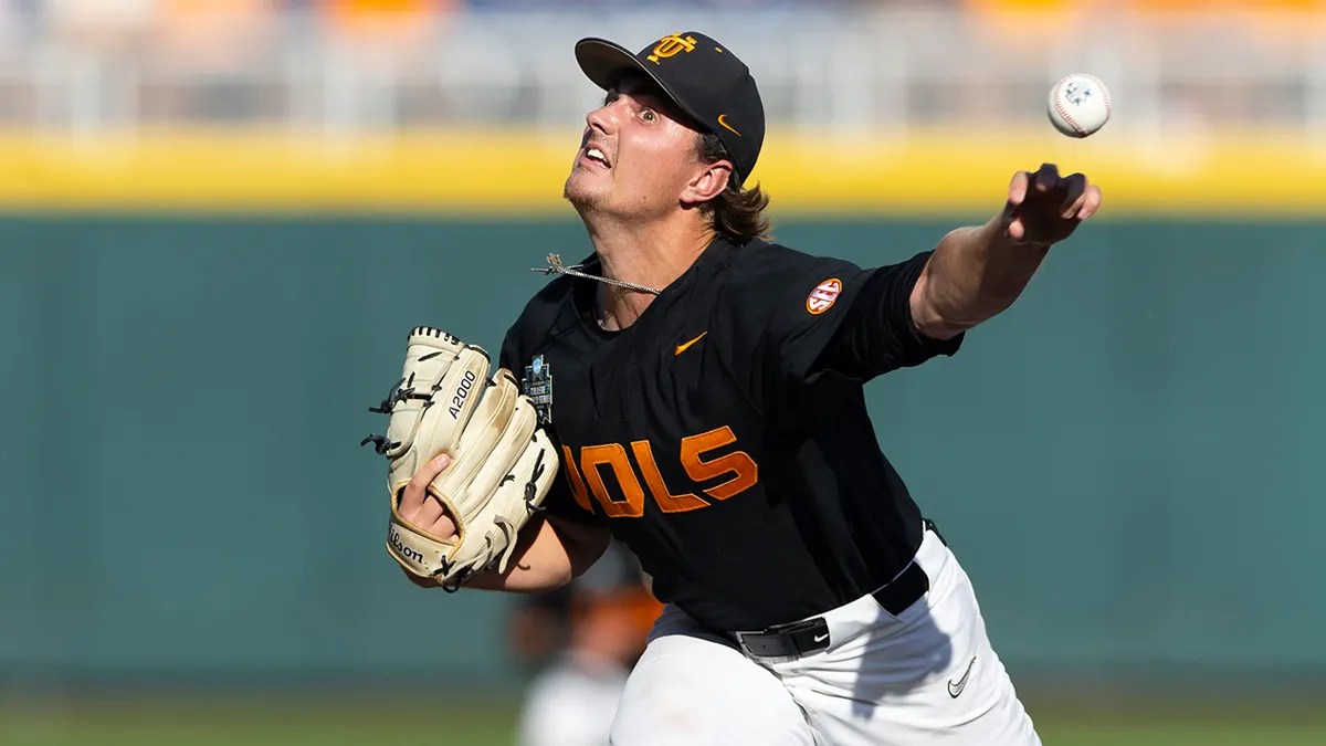 Tennessee's Zander Sechrist pitches