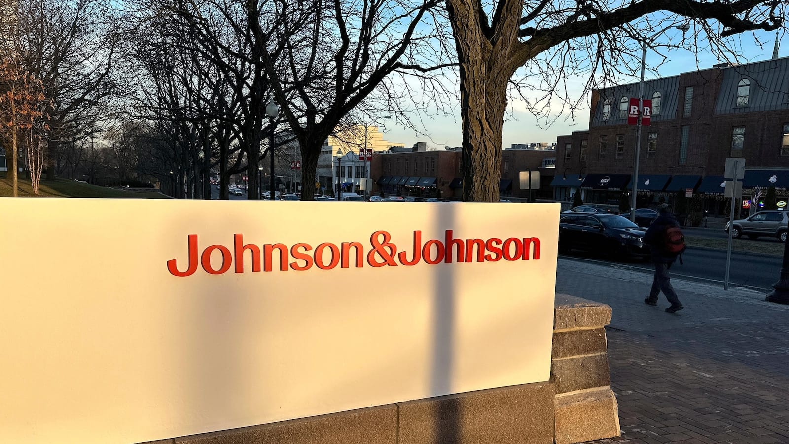 South Africa drops probe of J&J after it agrees to lower price of TB drug and withdraws patent