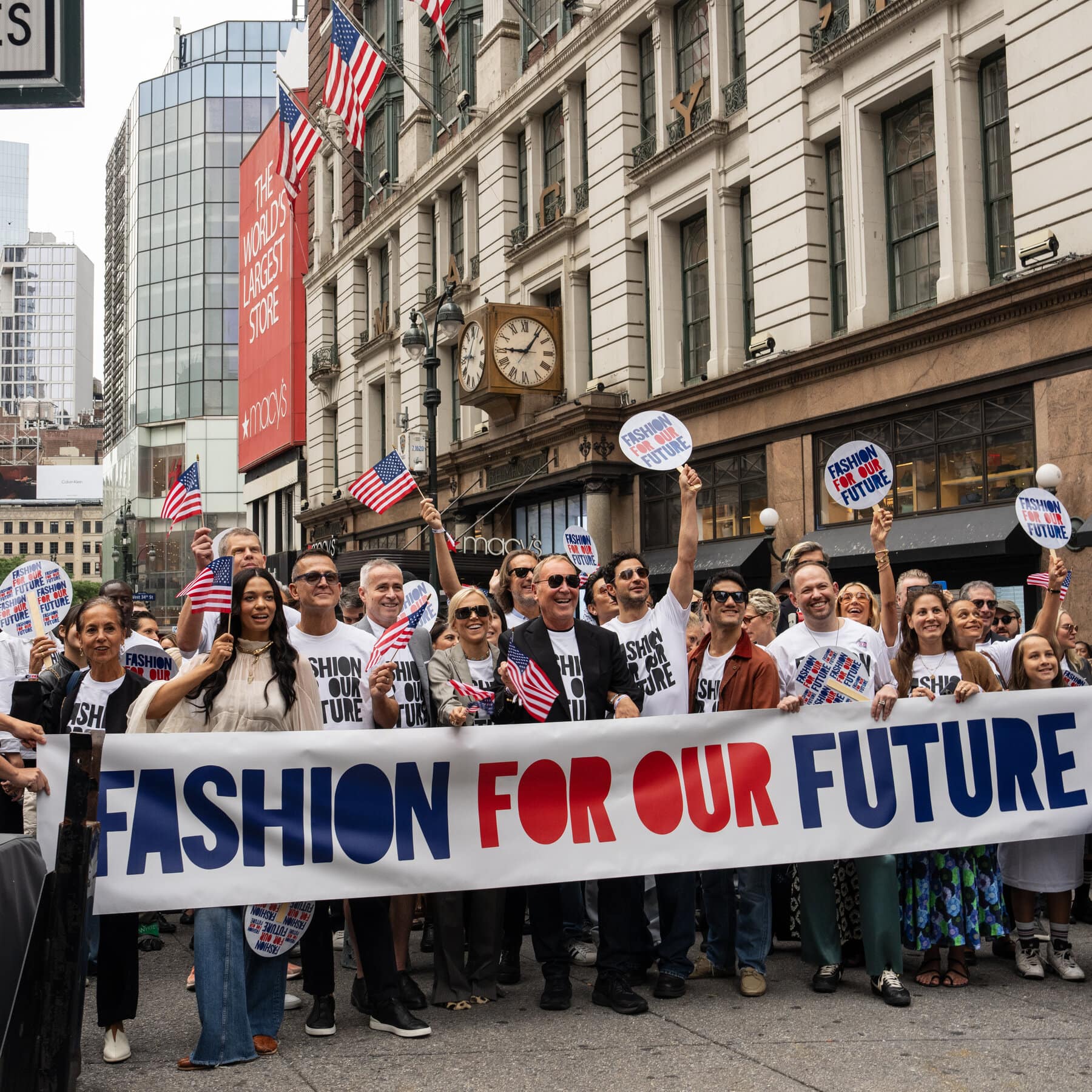 During NYFW, Jill Biden, Anna Wintour and More March for Voting Awareness