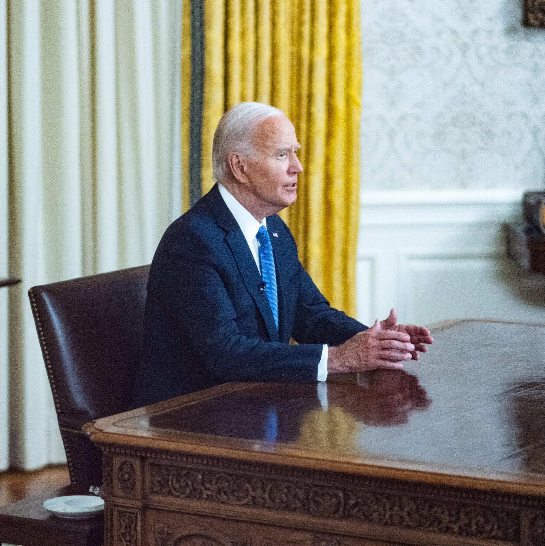 Biden Says It Is Time to Step Aside for a Younger Voice in Oval Office Address