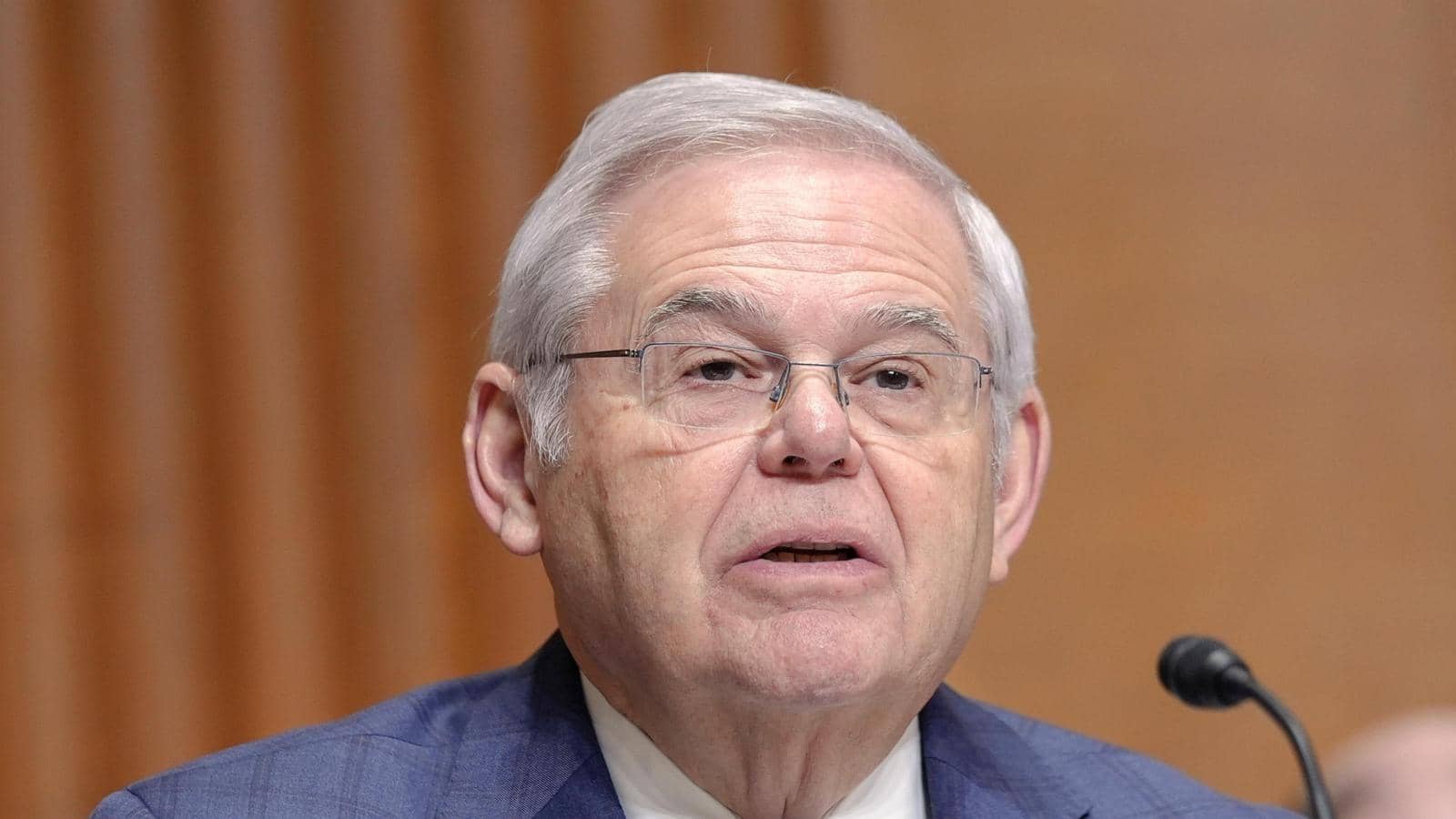 Start of Sen. Bob Menendez’s bribery trial is delayed a week to mid-May