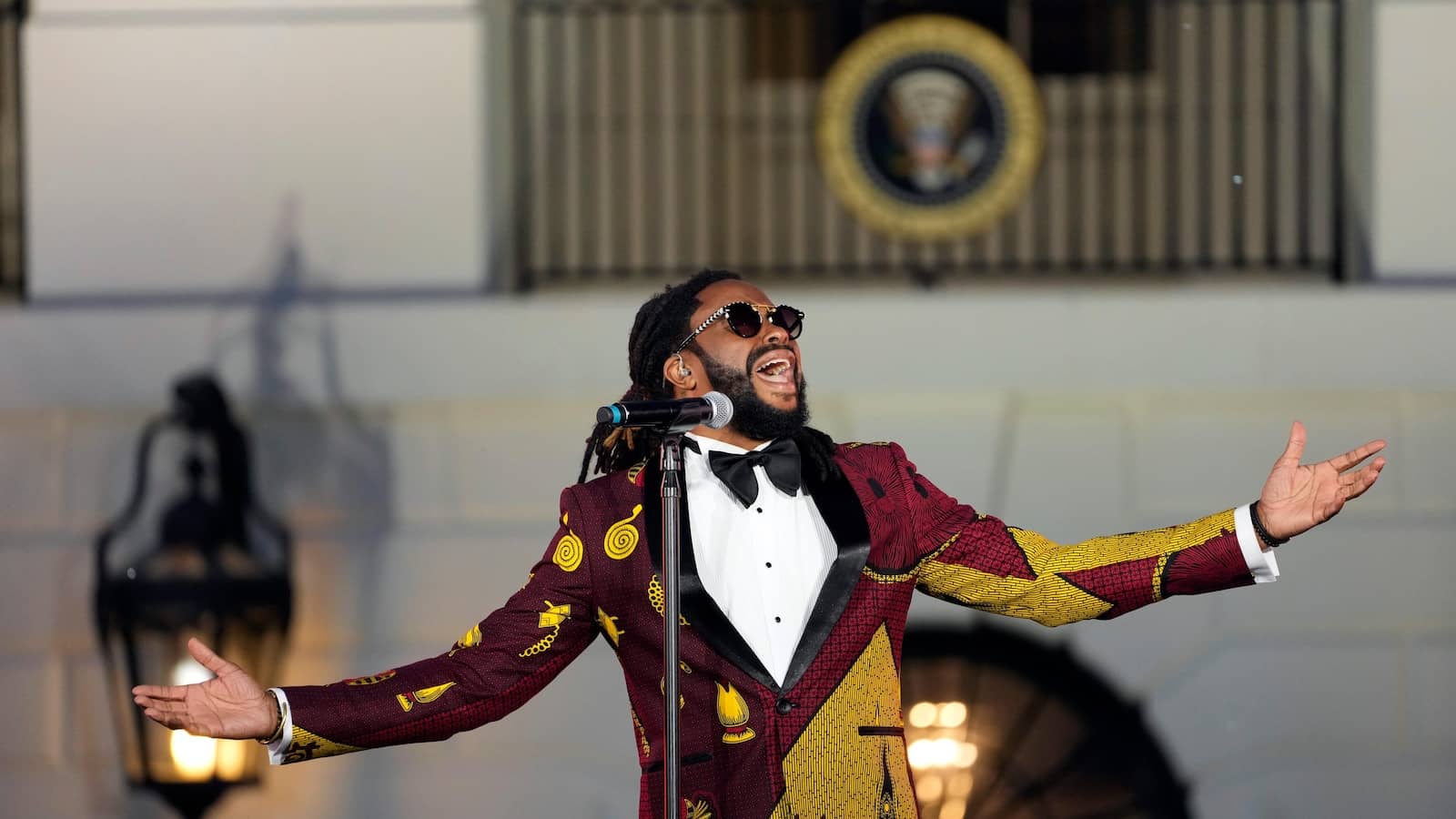 Gladys Knight, Patti LaBelle join Biden for early Juneteenth celebration on White House lawn