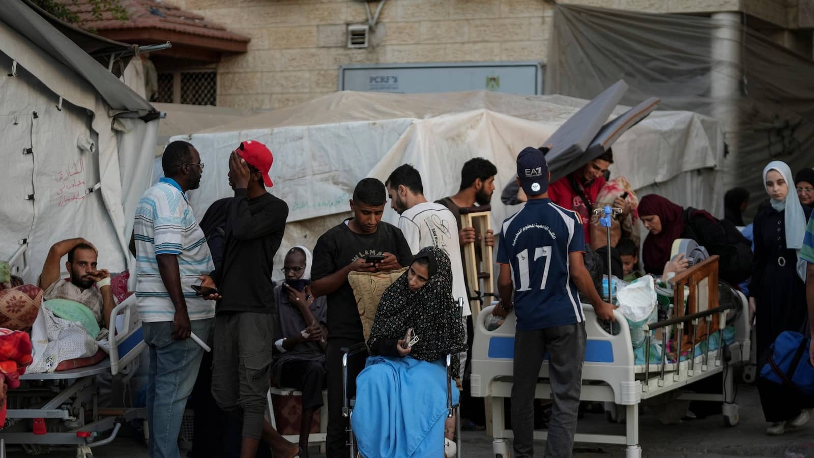 One of Gaza’s last functioning hospitals is emptying out as Israeli forces draw near