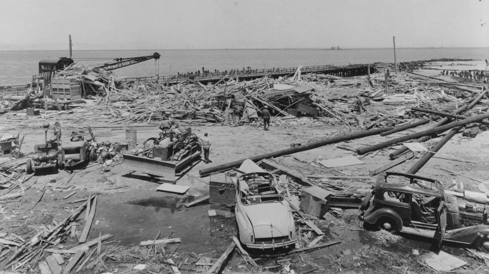 Navy exonerates 256 Black sailors unjustly punished in 1944 after a deadly California port explosion