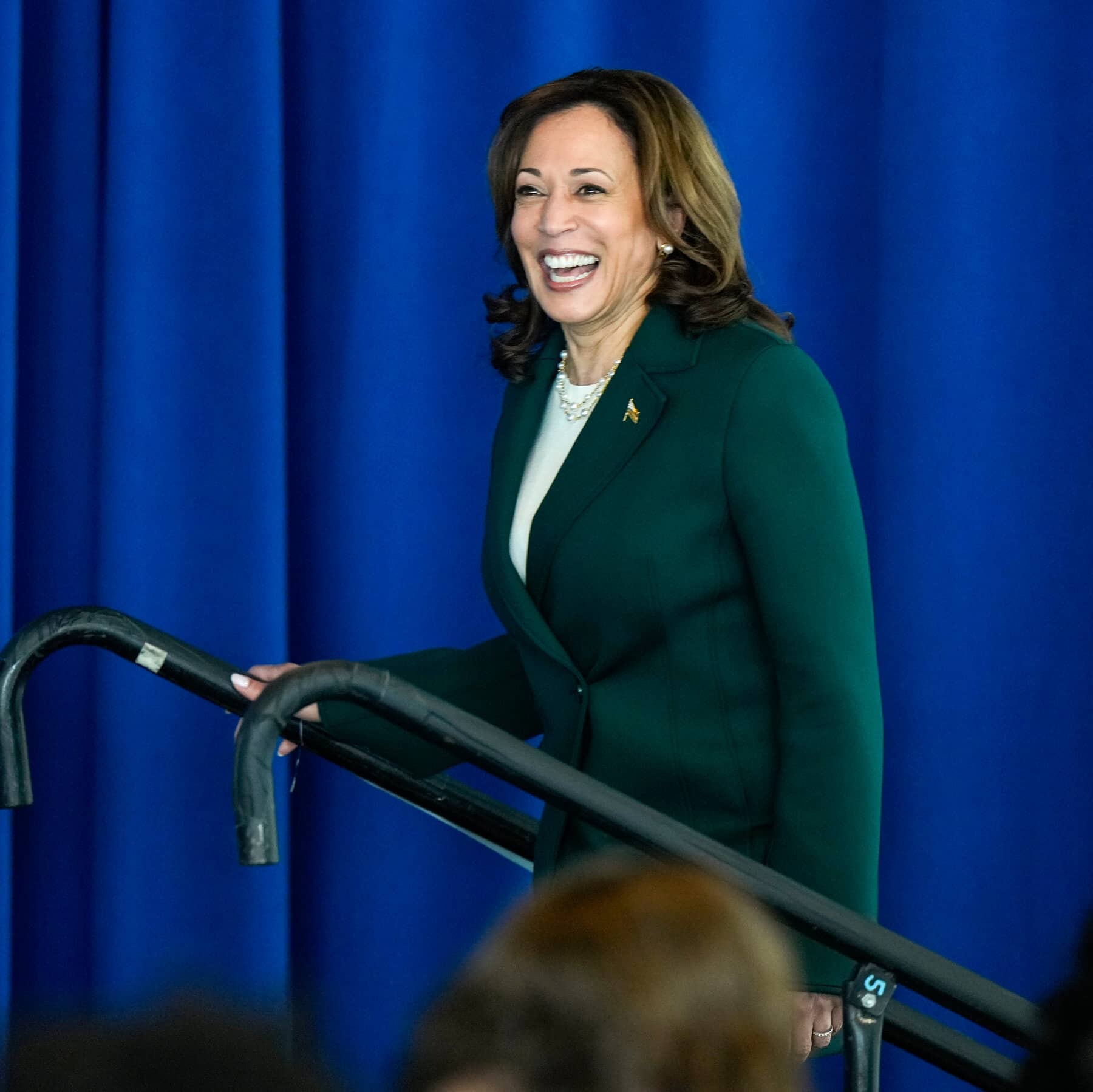 Kamala Harris Courts Union Members, an Up-for-Grabs Group of Voters