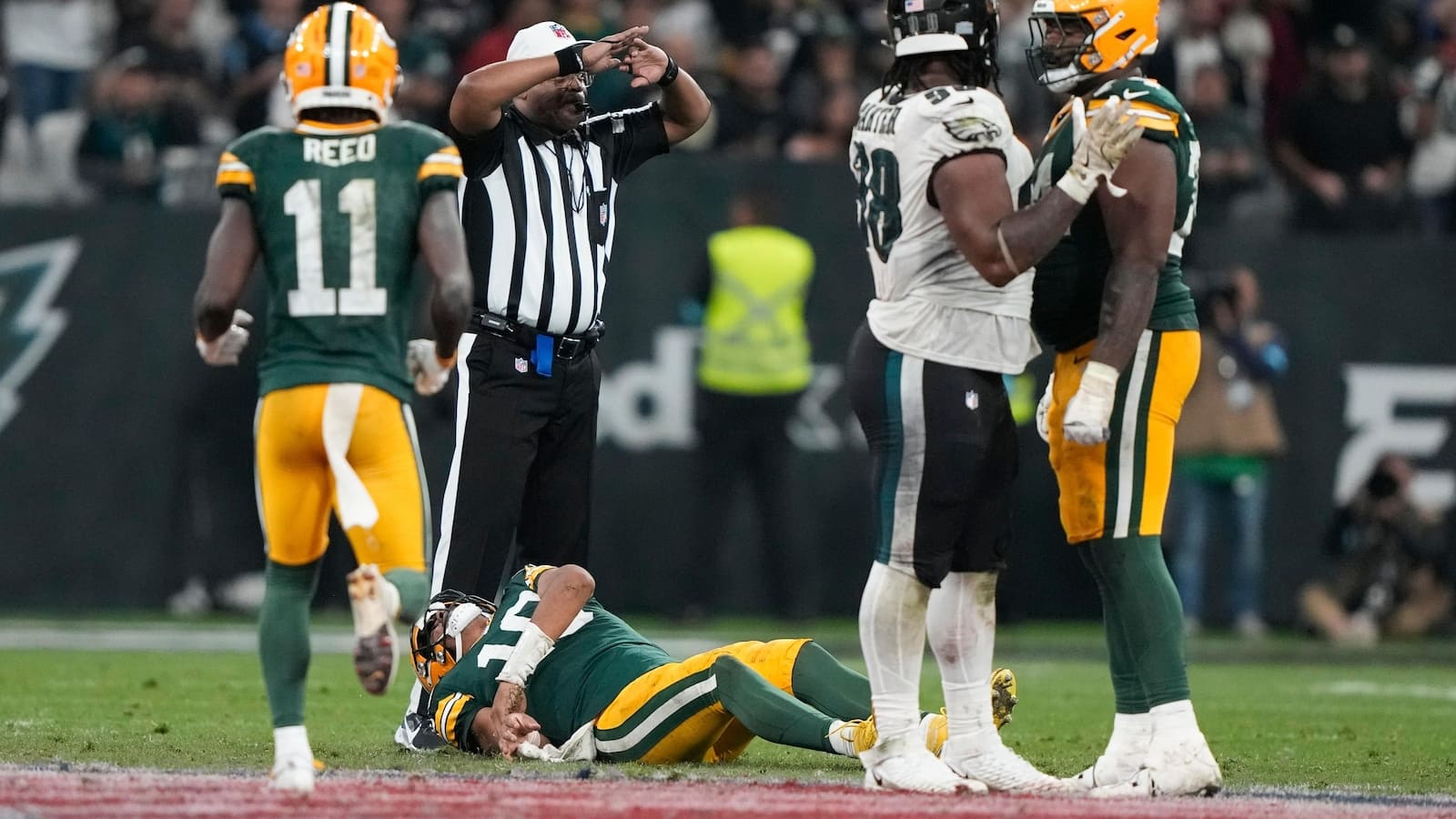 Jordan Love’s apparent leg injury has the Packers feeling nervous