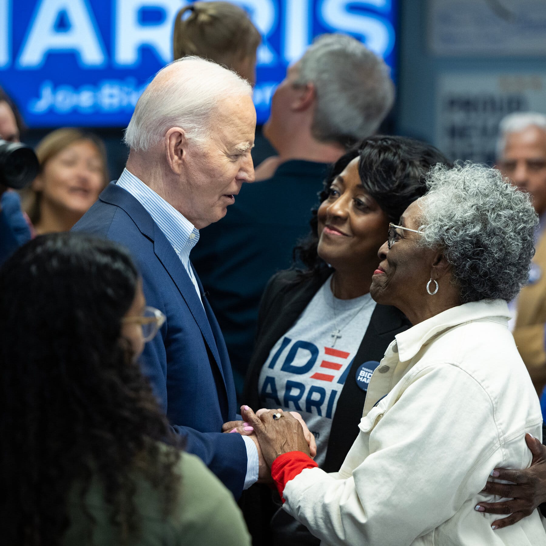 Biden’s Lead With Women Is Smaller Than Trump’s With Men, a Warning for Democrats