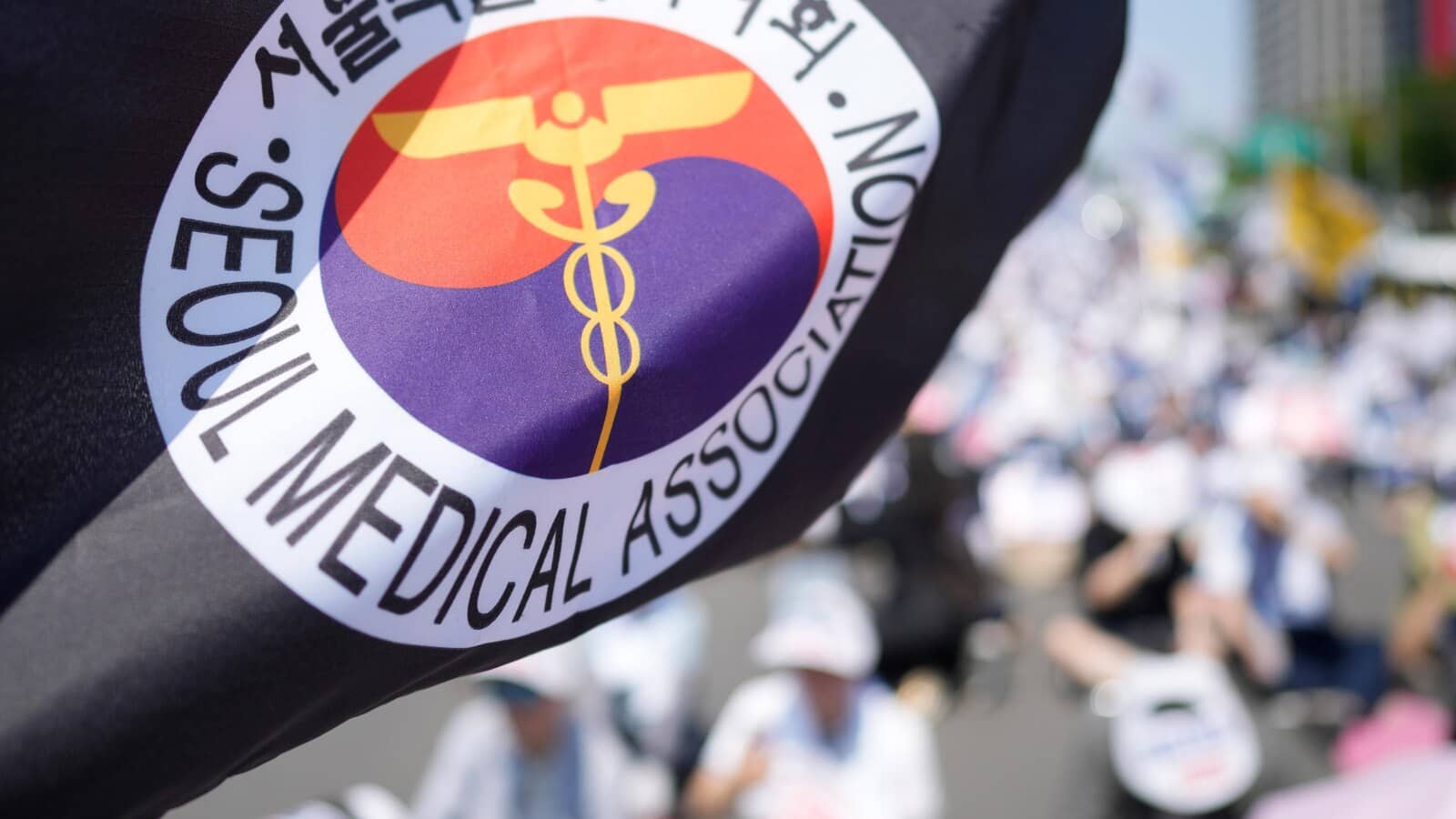 South Korea orders doctors who joined protracted strike over medical school plan to return to work