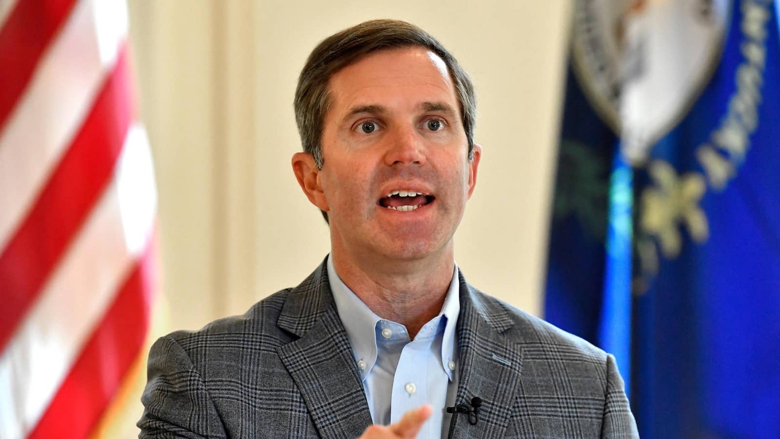 Kentucky Gov. Andy Beshear apologizes for barb, but not to Sen. JD Vance