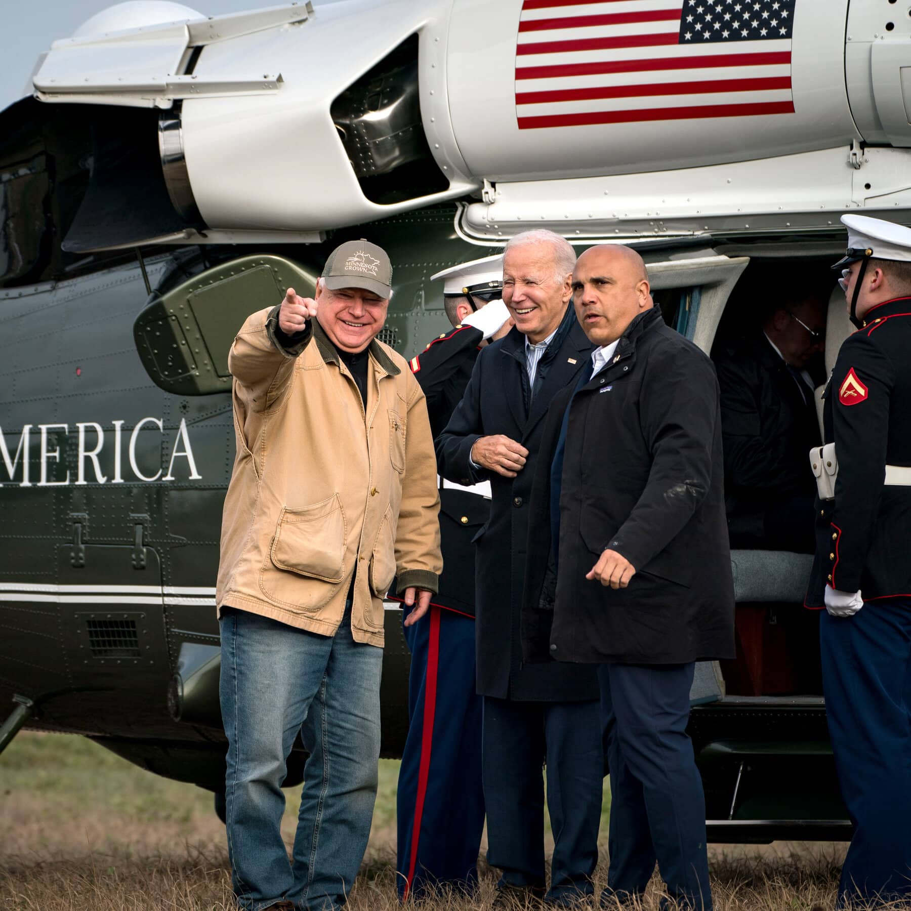 In Walz, Harris Sees a Battleground Strategy Dressed in Carhartt