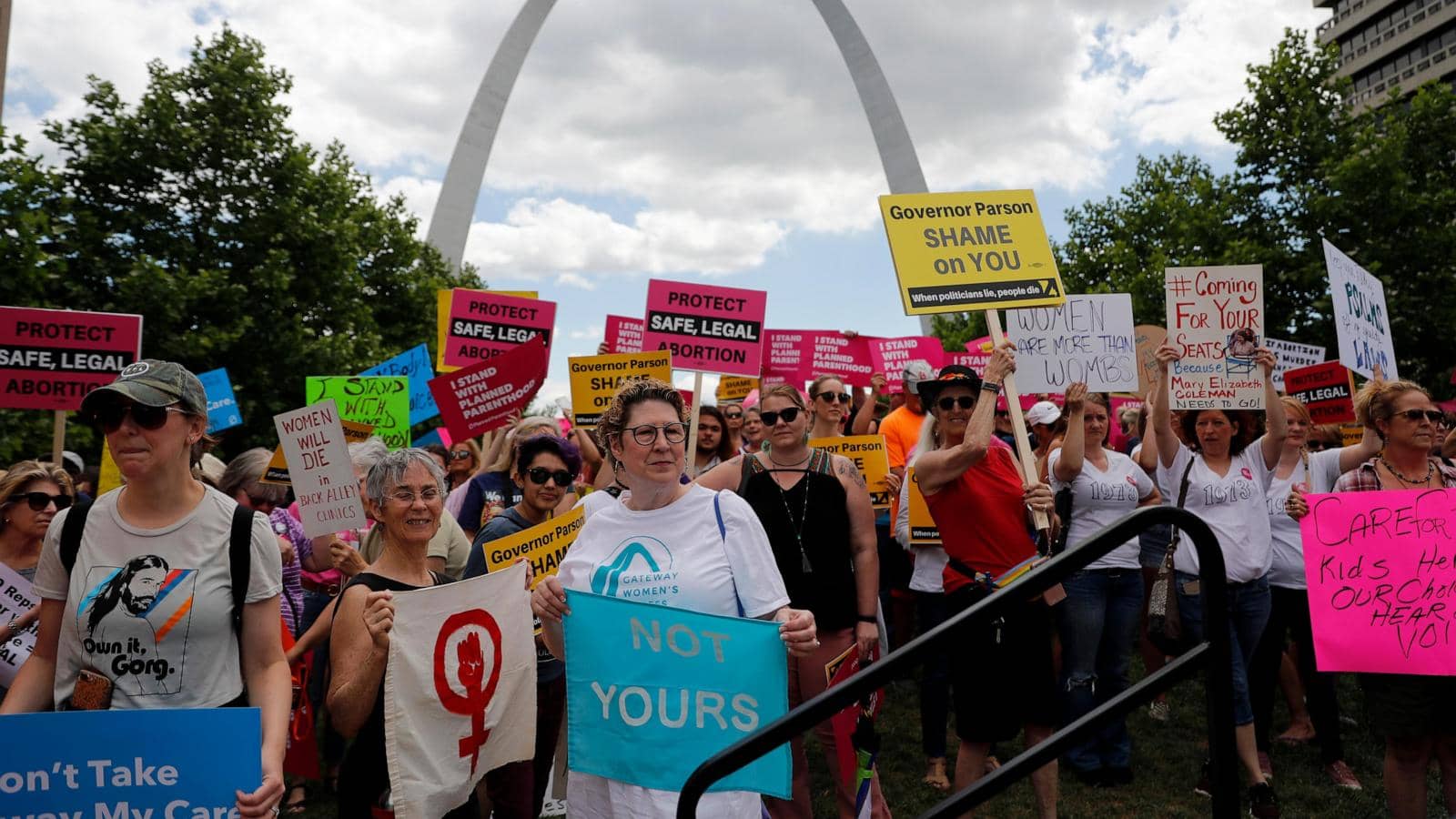 Missouri abortion-rights amendment faces last-minute legal challenges