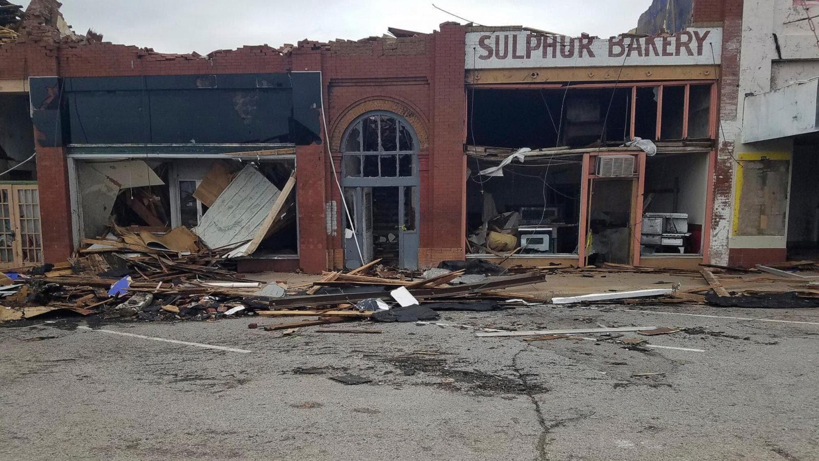 Oklahoma towns hard hit by tornadoes begin long cleanup after 4 killed in weekend storms