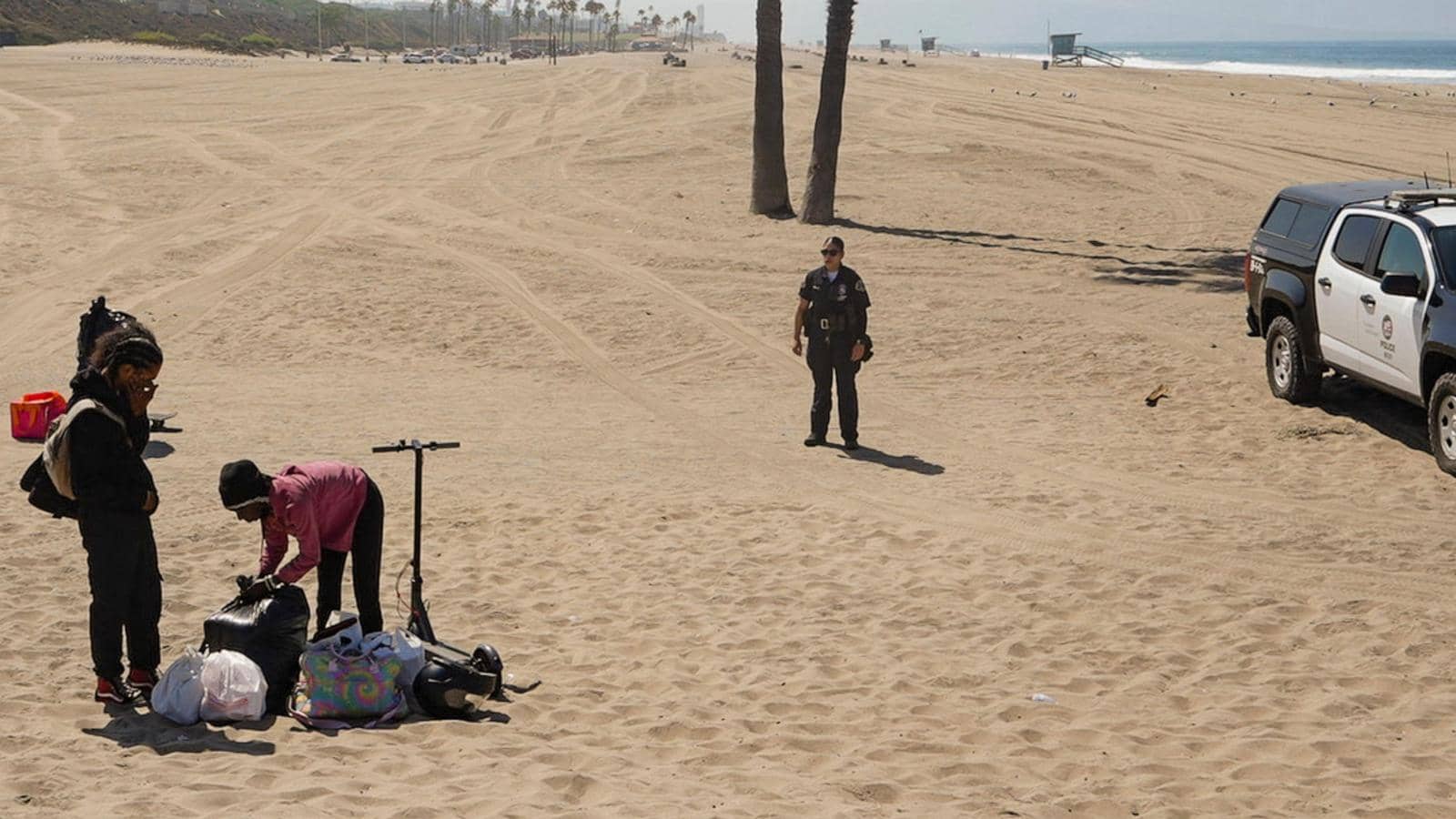 Officials clear homeless encampment at California state beach