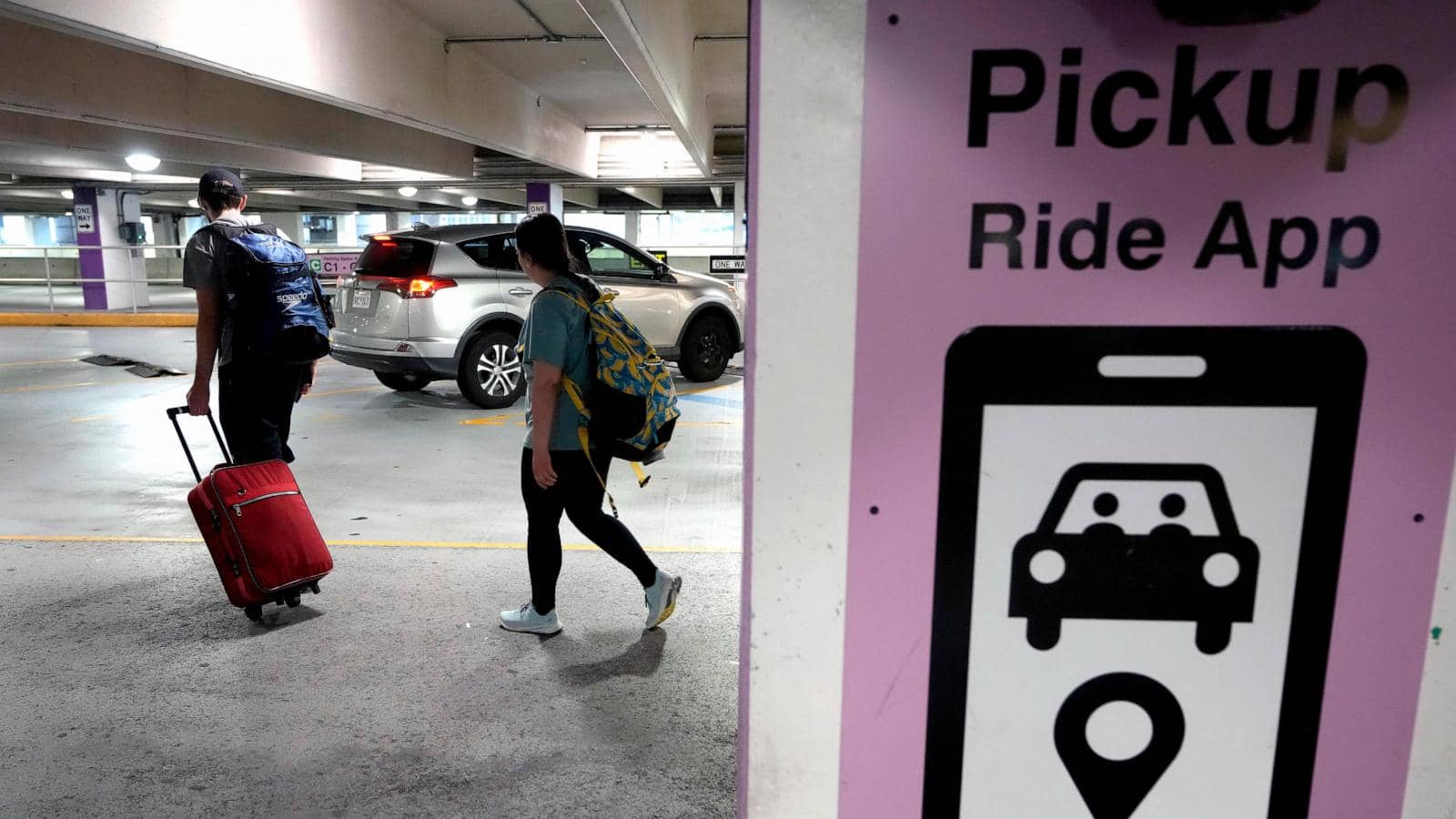 Massachusetts ballot question would give Uber and Lyft drivers right to form a union