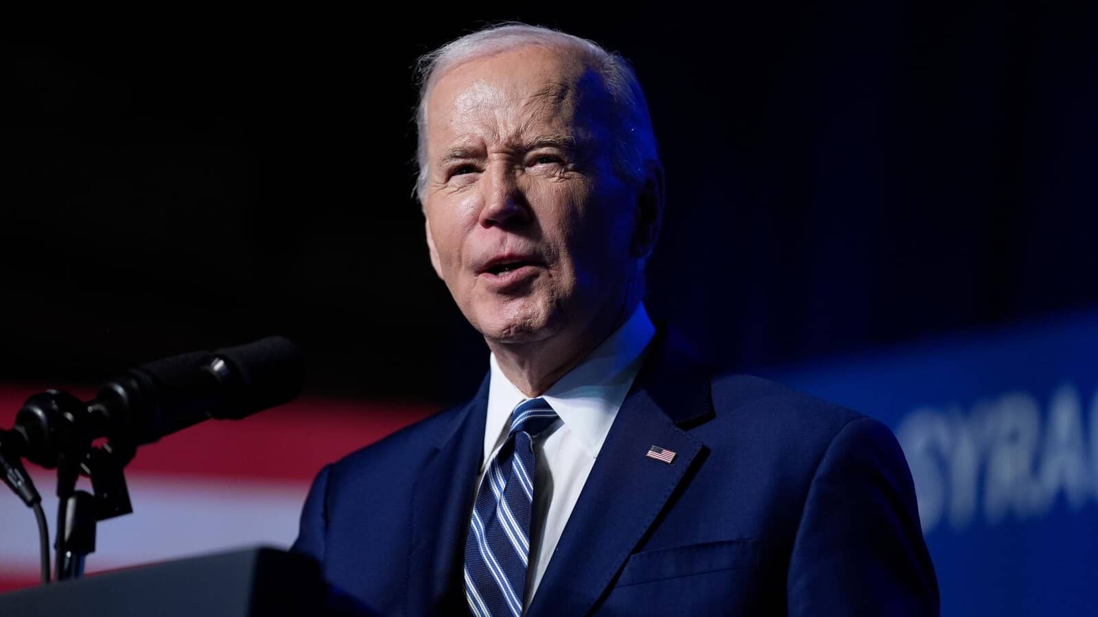 Biden celebrates computer chip factories, pitching voters on American ‘comeback’